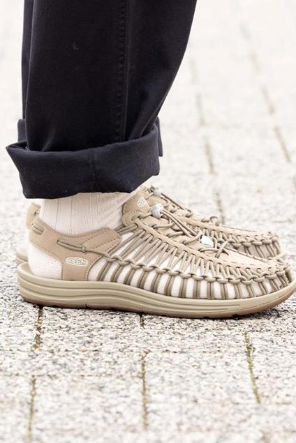 Keen Uneek Timberwolf Plaza